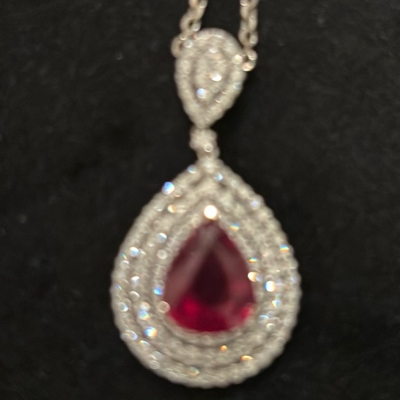 Gorgeous Ruby & Diamond Pendant 18kt. White gold from Hong Kong - Picture 3 of 17